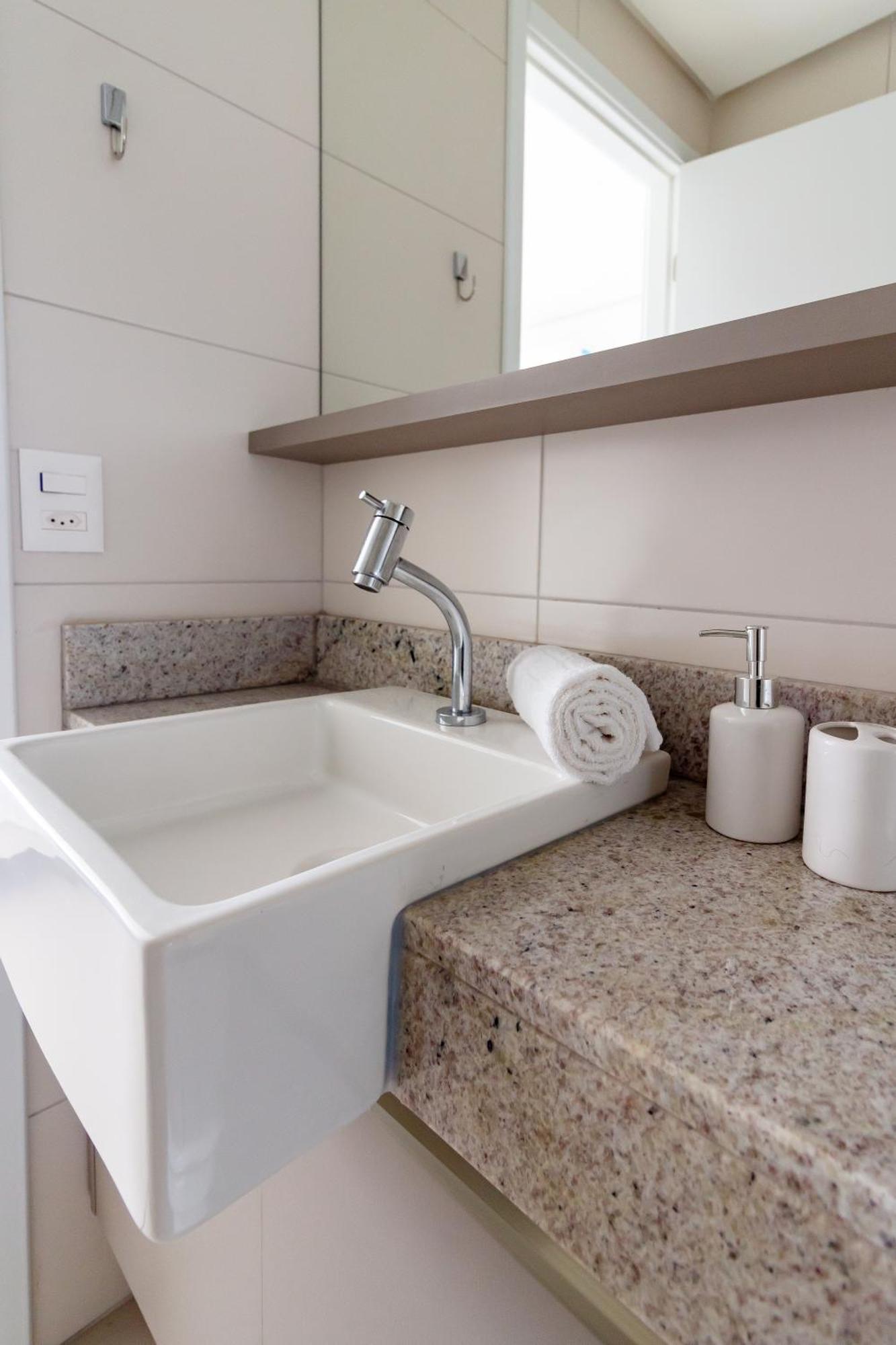 Com Vista Maravilhosa No Bairro Do Pina! Cozinha Completa, Wi-fi, Ar Condicionado E Maquina De Lavar - Com Estacionamento, Recepcao 24h, Piscina E Academia Apartamento *