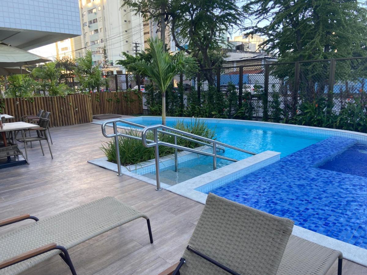 Com Vista Maravilhosa No Bairro Do Pina! Cozinha Completa, Wi-fi, Ar Condicionado E Maquina De Lavar - Com Estacionamento, Recepcao 24h, Piscina E Academia